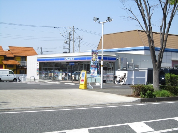 ローソン(コンビニ)まで363m メゾンドクラ