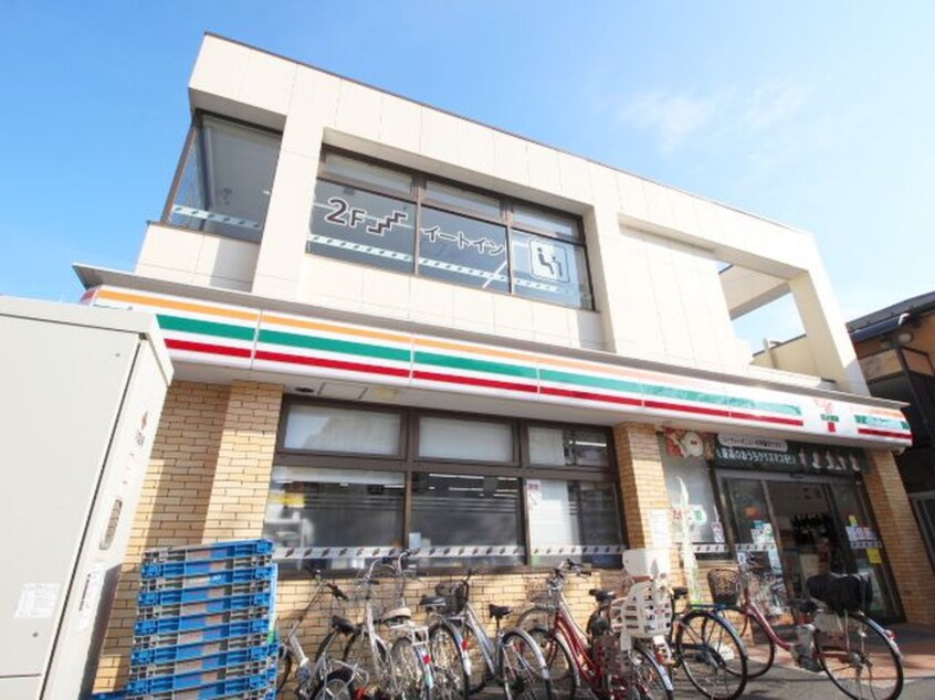 セブン-イレブン 西国分寺駅南口店(コンビニ)まで650m シャンブル武蔵台