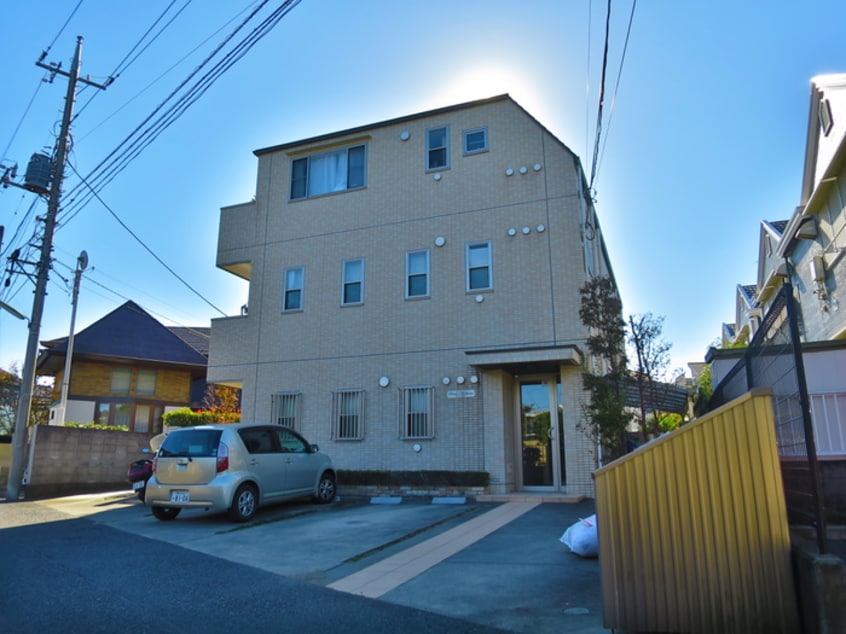 駐車場 プラティス喜多見