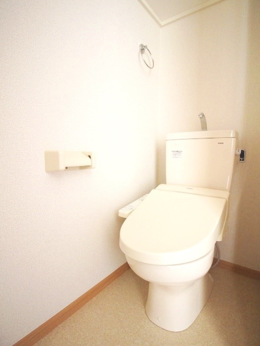 トイレ アムールＥＡＳＴ