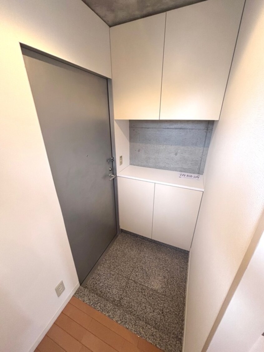 玄関 ＮＥＯ　ＦＬＡＴ