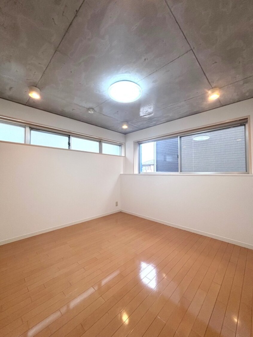 室内からの展望 ＮＥＯ　ＦＬＡＴ