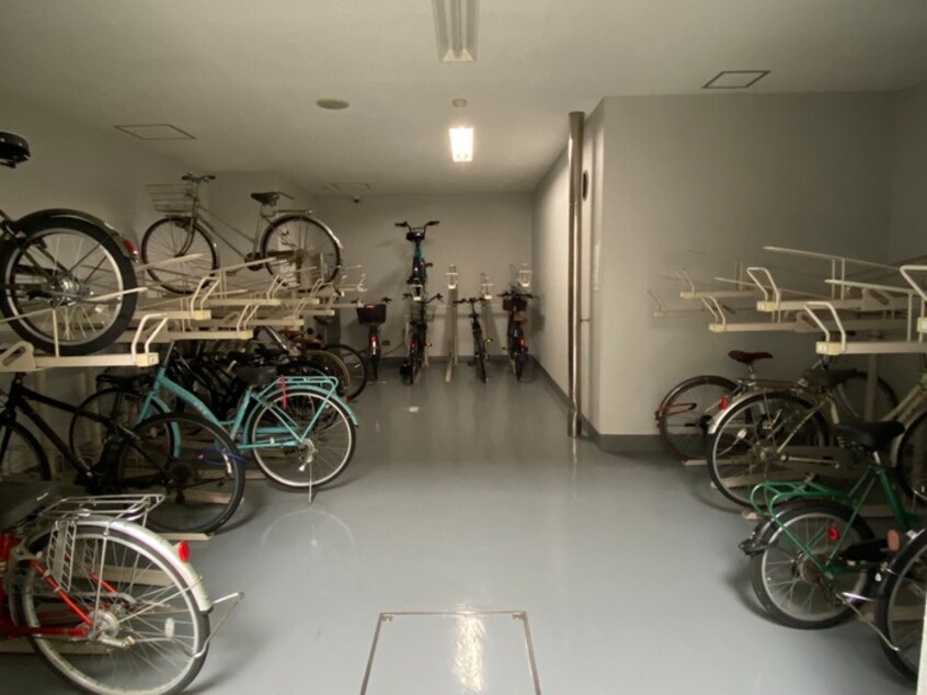 駐輪場 カスタリア住吉