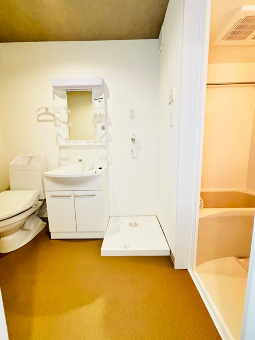 洗濯機置場 カーサフェリーチェ鶴ケ峰