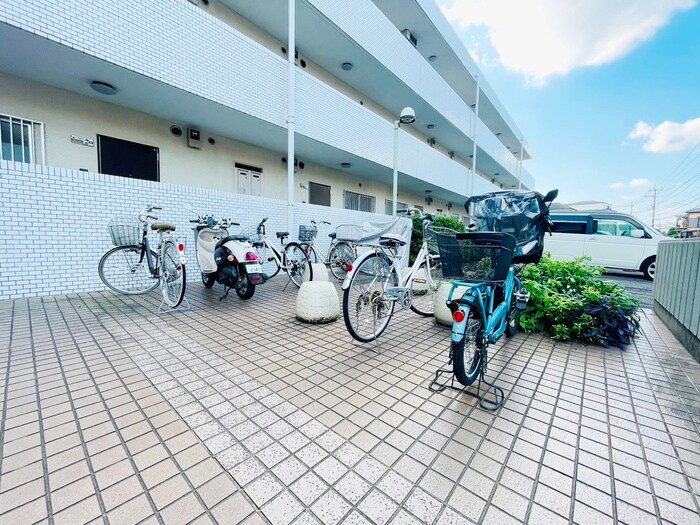 駐輪場 グリ－ンハイツ