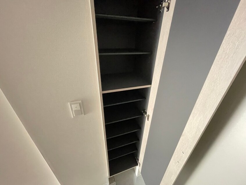 靴箱 インペリアルケーズヴィラ