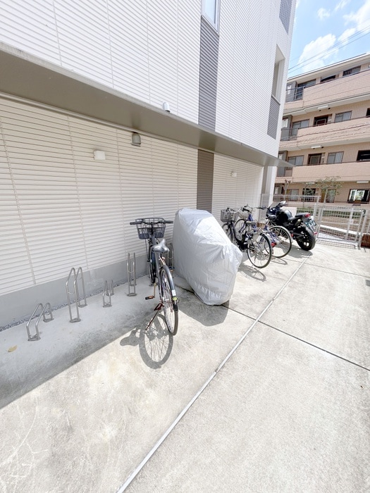 駐輪場 ストーリア
