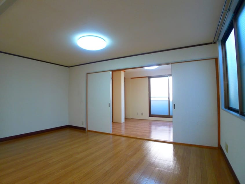 居室 フラット共栄