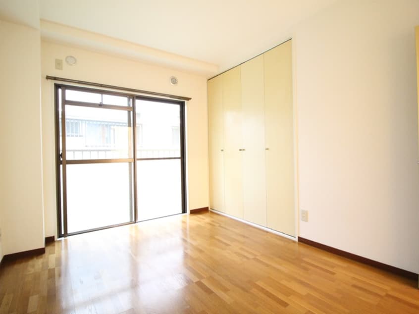 居室 サングリ－ン南