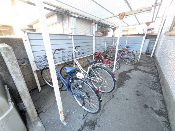 駐輪場 サングリ－ン南