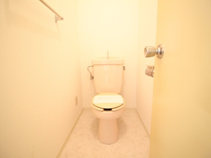 トイレ サングリ－ン南