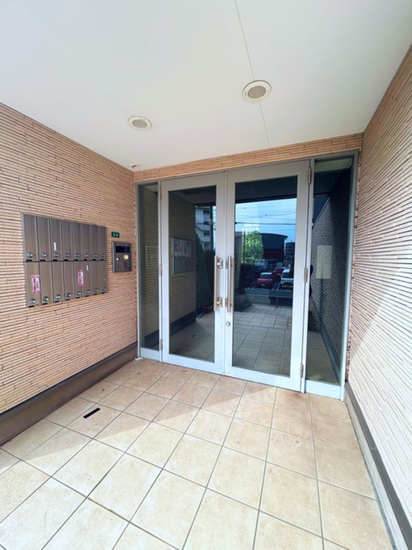 エントランス部分 ジャルディ－ノⅡ