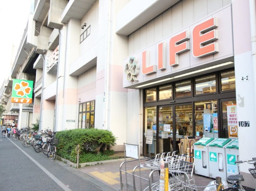 ライフ北赤羽店(スーパー)まで430m 7ｽﾄｰﾘｰ・ｱｶﾊﾞﾈ