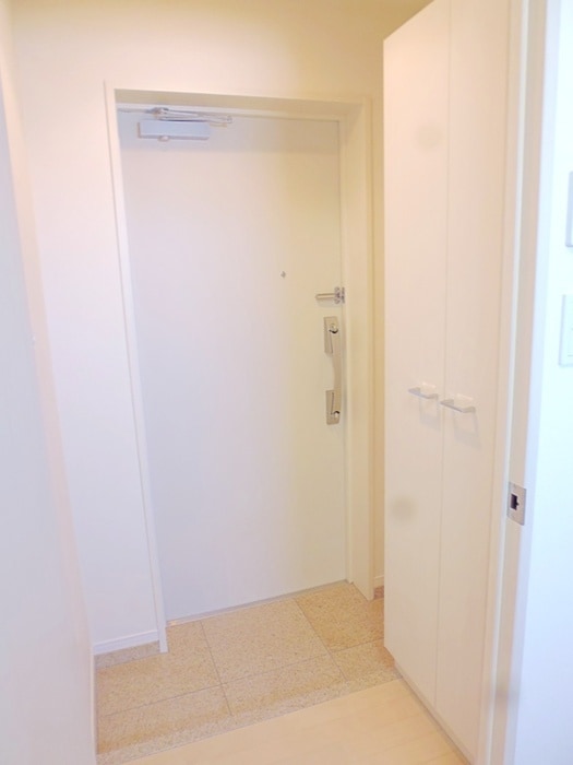 玄関 FUTIVAL上石神井駅前通り（301）