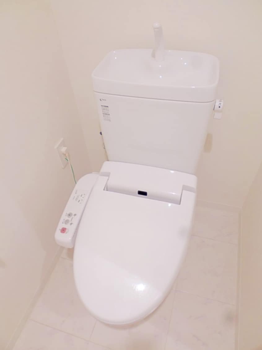 トイレ FUTIVAL上石神井駅前通り（301）