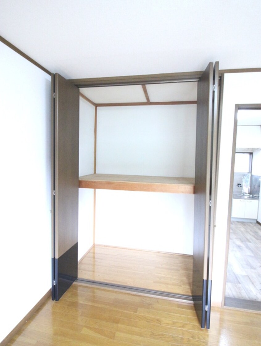 収納 第３三幸ハイツ