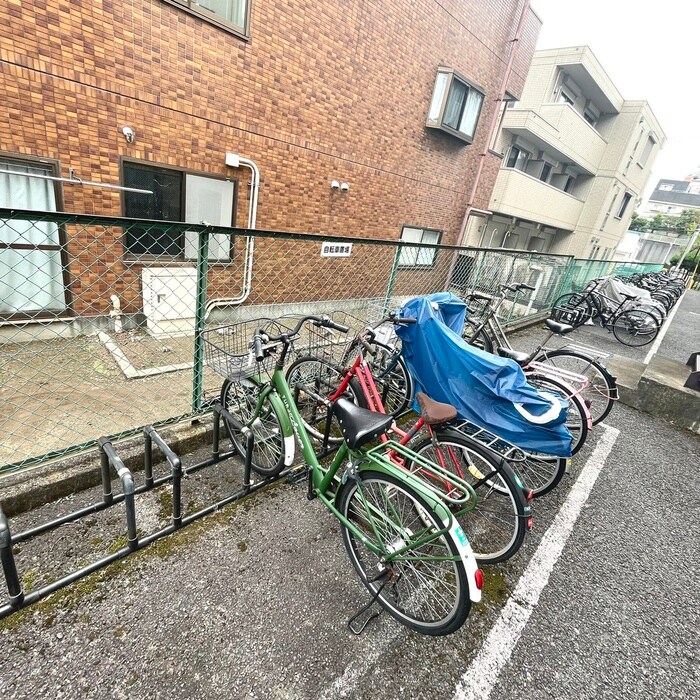 駐輪場 多摩学生マンション