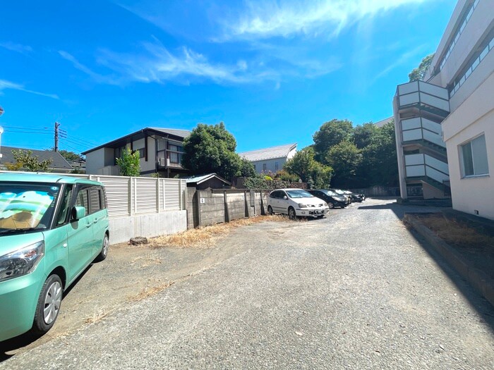 駐車場 鵠沼マンション