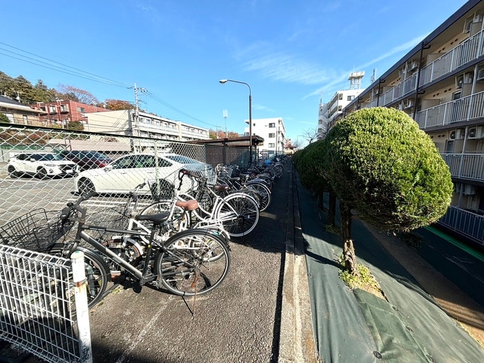 駐輪場 サングリーン南大沢