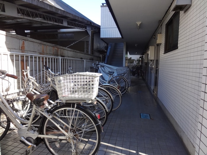 エントランス部分 ホワイトポ－ト大山