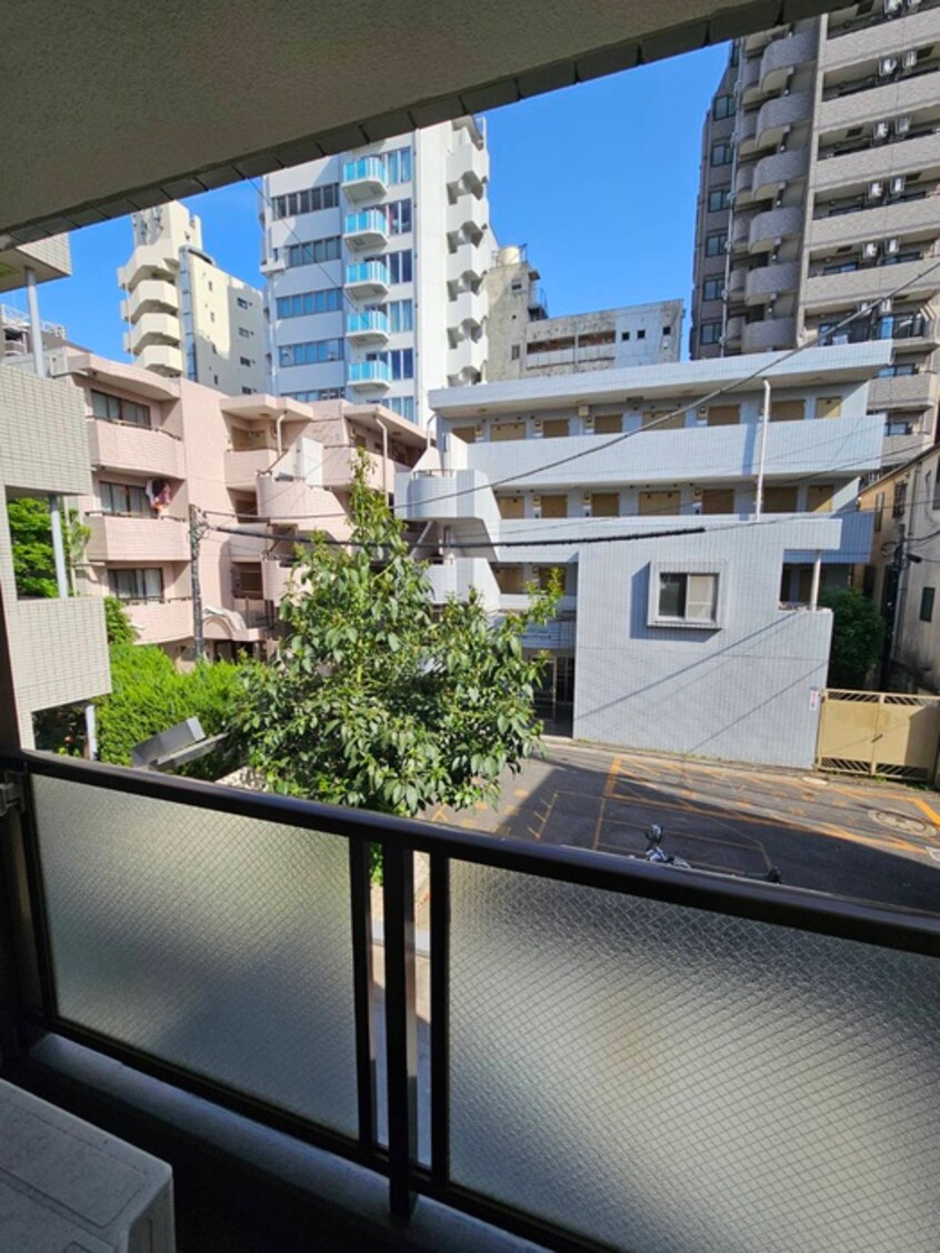 室内からの展望 ﾍﾟｶﾞｻｽﾏﾝｼｮﾝ渋谷本町Ⅰ（202）