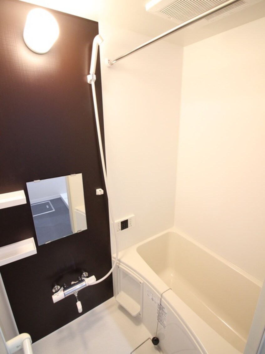 バス／シャワールーム等 ロイヤルレジデンス