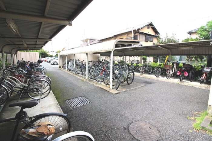 駐輪場 ビュ－フレア片町