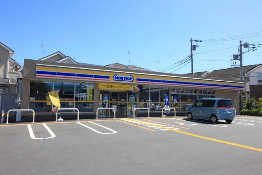 ミニストップ志木市中宗岡店(コンビニ)まで187m シャトウハシモト