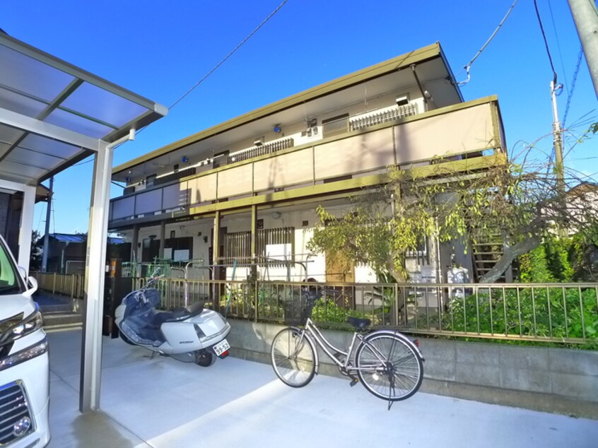 駐輪場 アパ－トメントひまわり