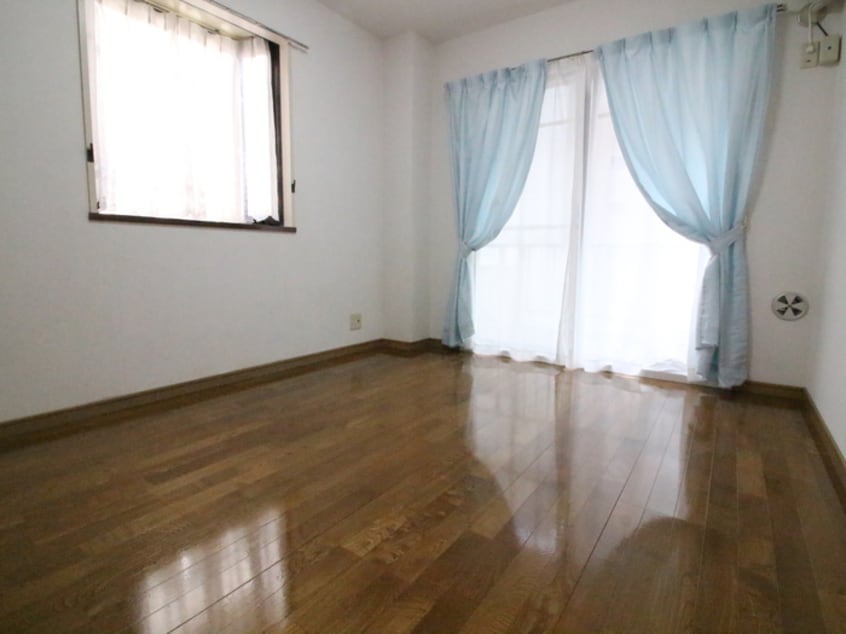 居室 メゾンアイル