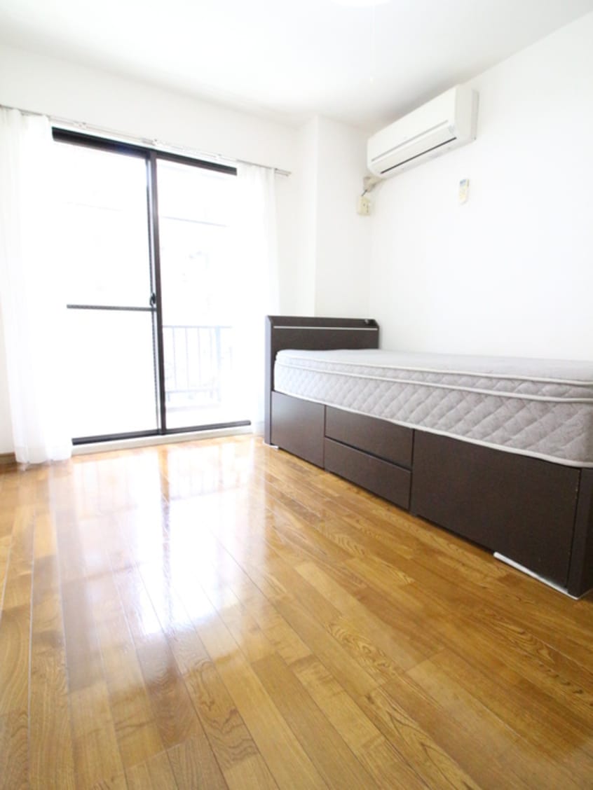 居室 メゾンアイル