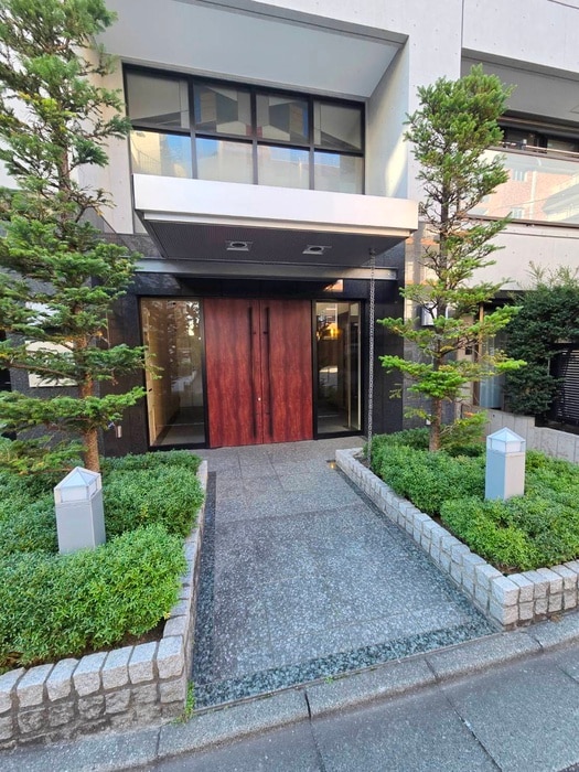 エントランス部分 AXIS若松町