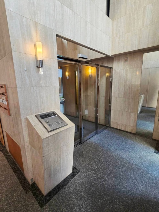 エントランス部分 AXIS若松町