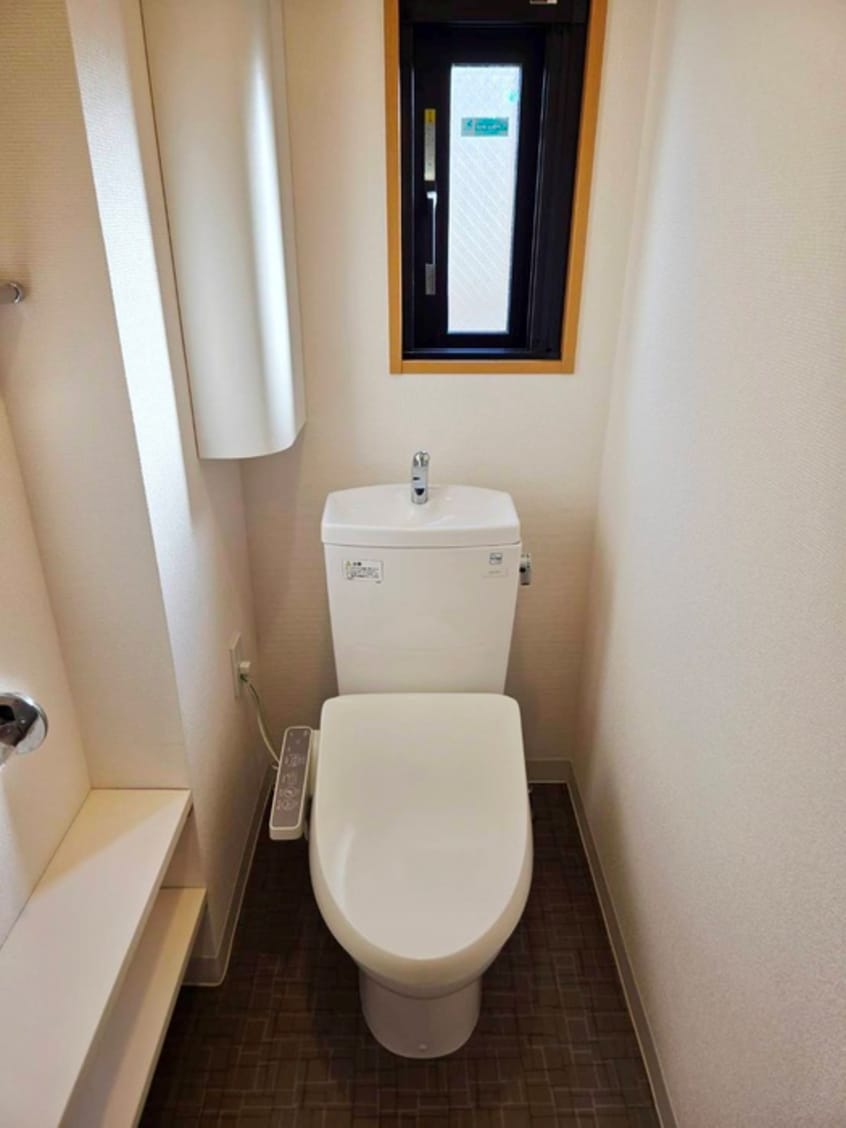 トイレ AXIS若松町