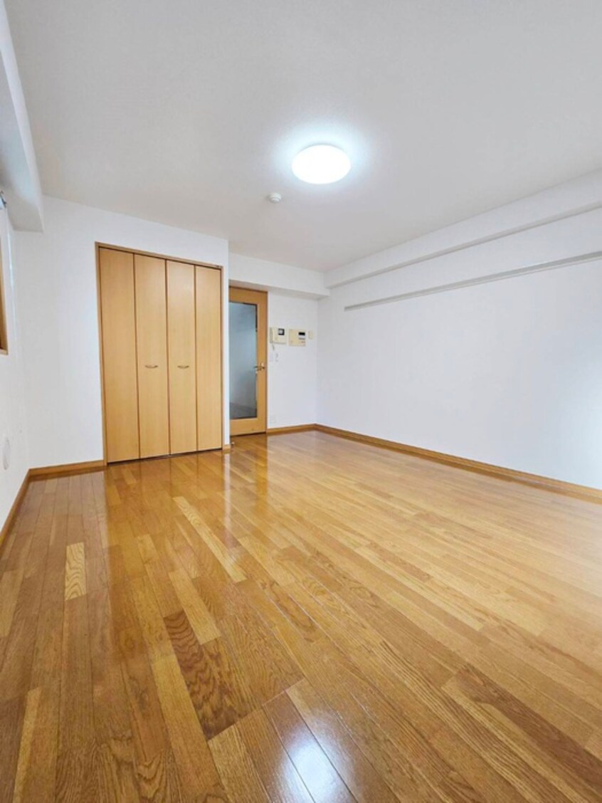 居室 AXIS若松町