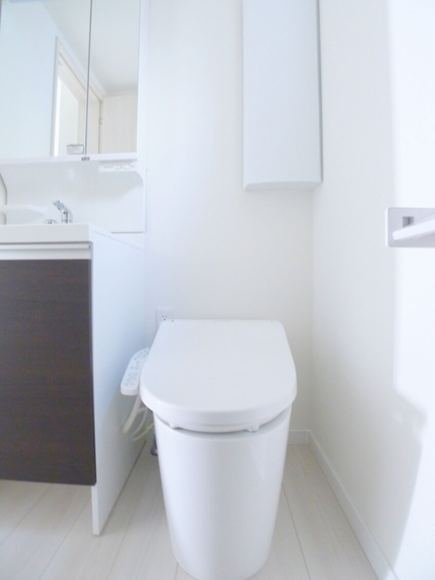 トイレ NS　GATE　青井・弘道