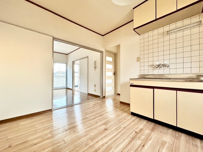 居室 コーポカワイ