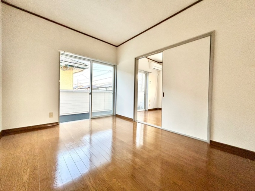 居室 コーポカワイ