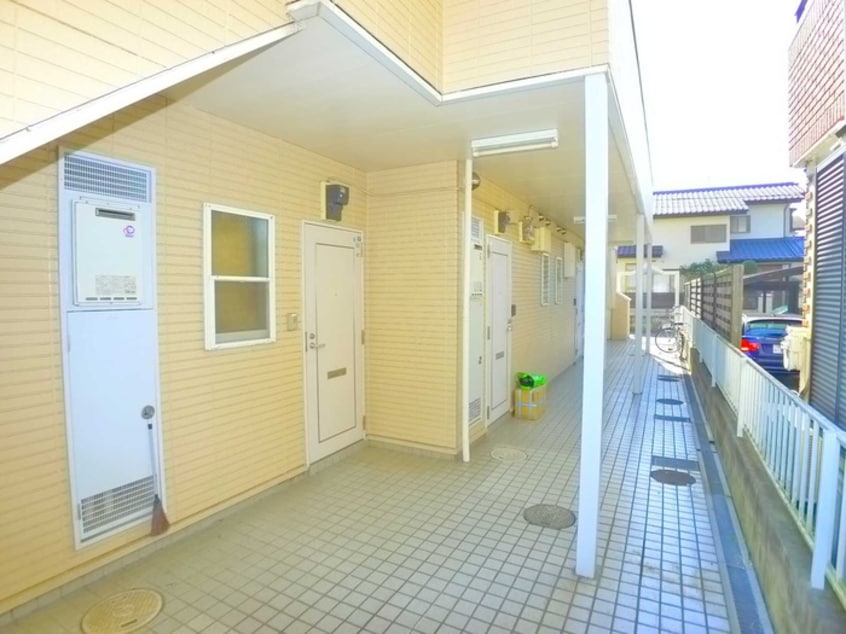 エントランス部分 コーポカワイ