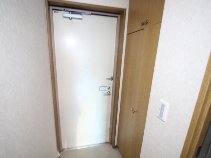 玄関 ドマーニ Ｉ