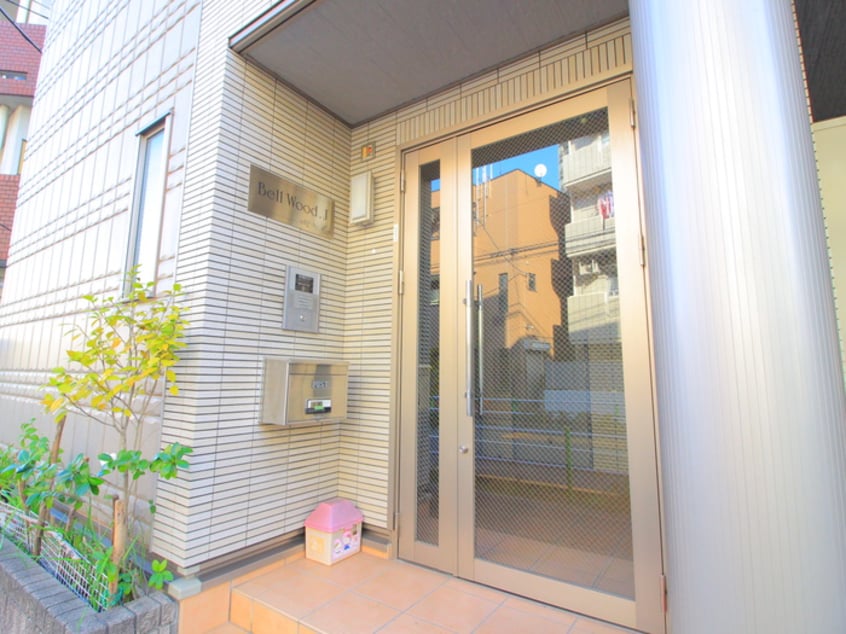 エントランス部分 Bell Wood J