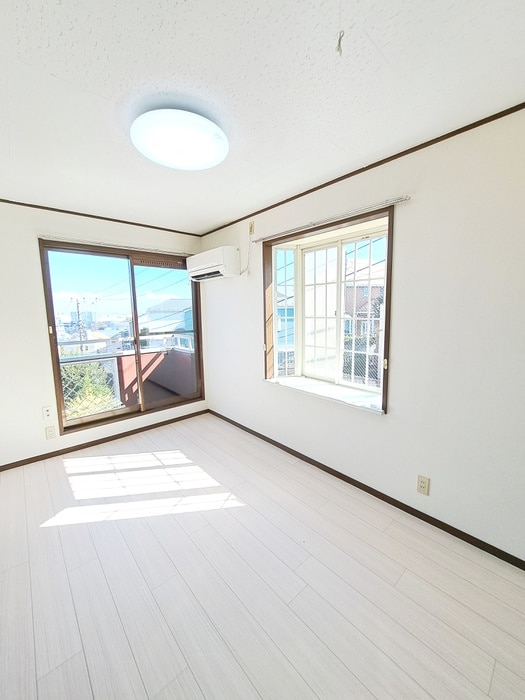 居室 コスタル杉田