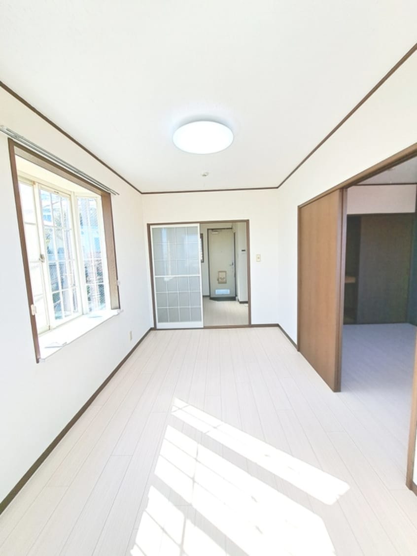 居室 コスタル杉田