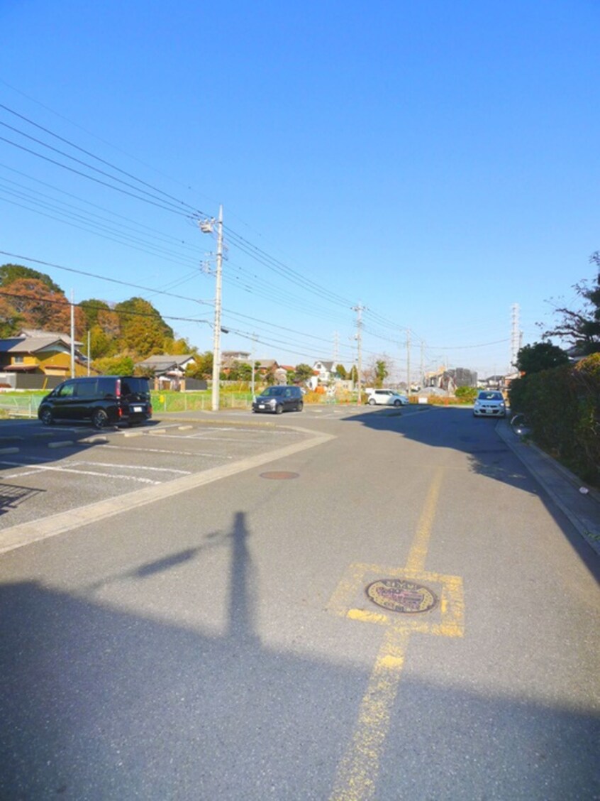 駐車場 エレガンス春日部