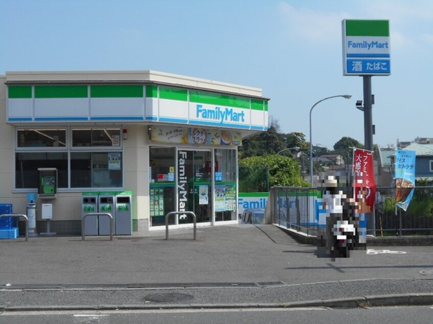 ファミリーマート都筑加賀原店(コンビニ)まで286m パルフル－ル