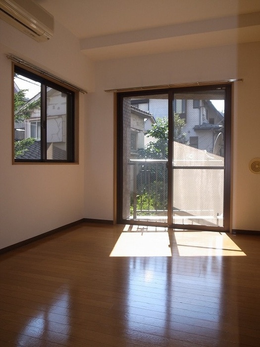 居室 マ－ジ－神楽坂