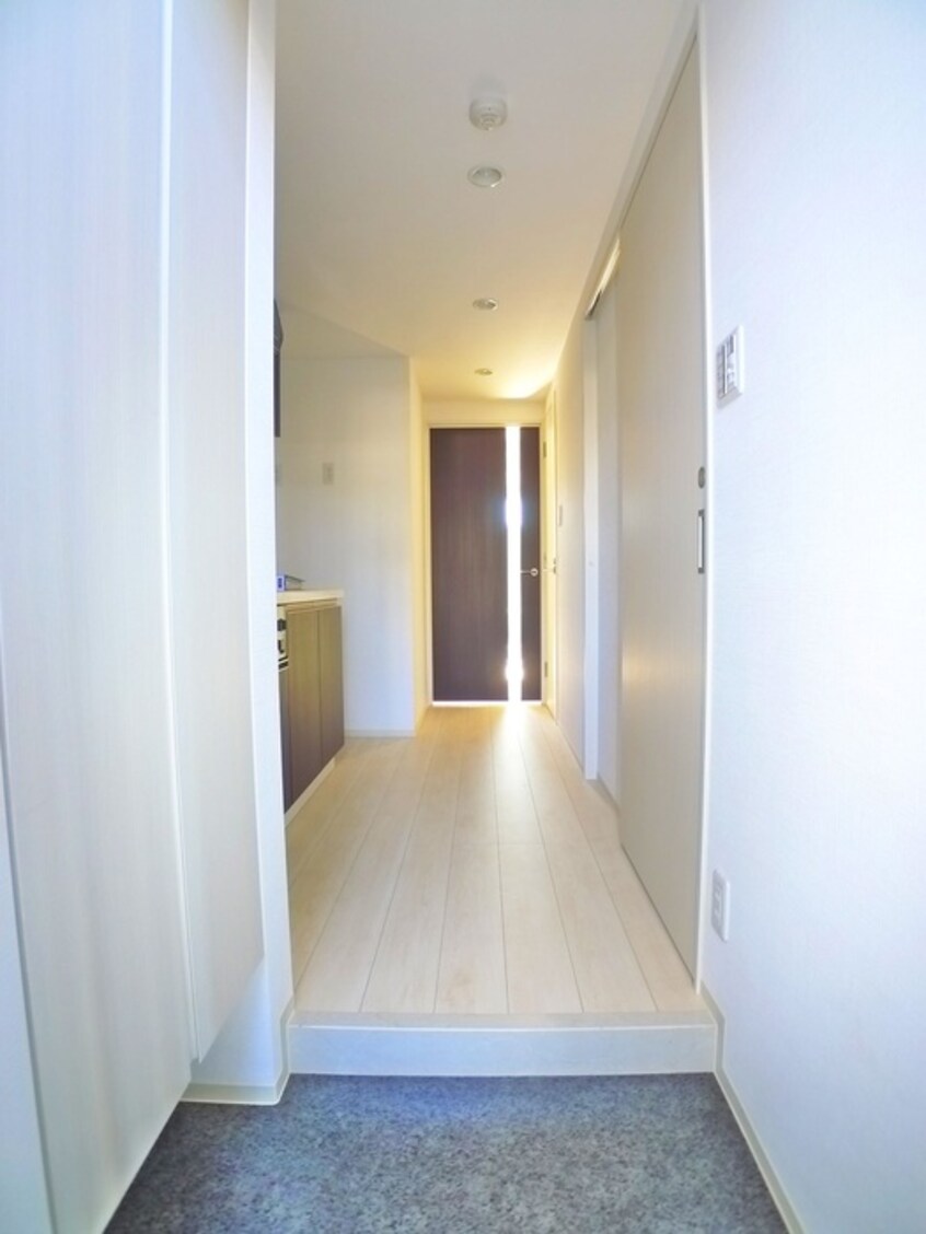 玄関 Ｃｒｅｓｔ　Ｍａｂａｓｈｉ