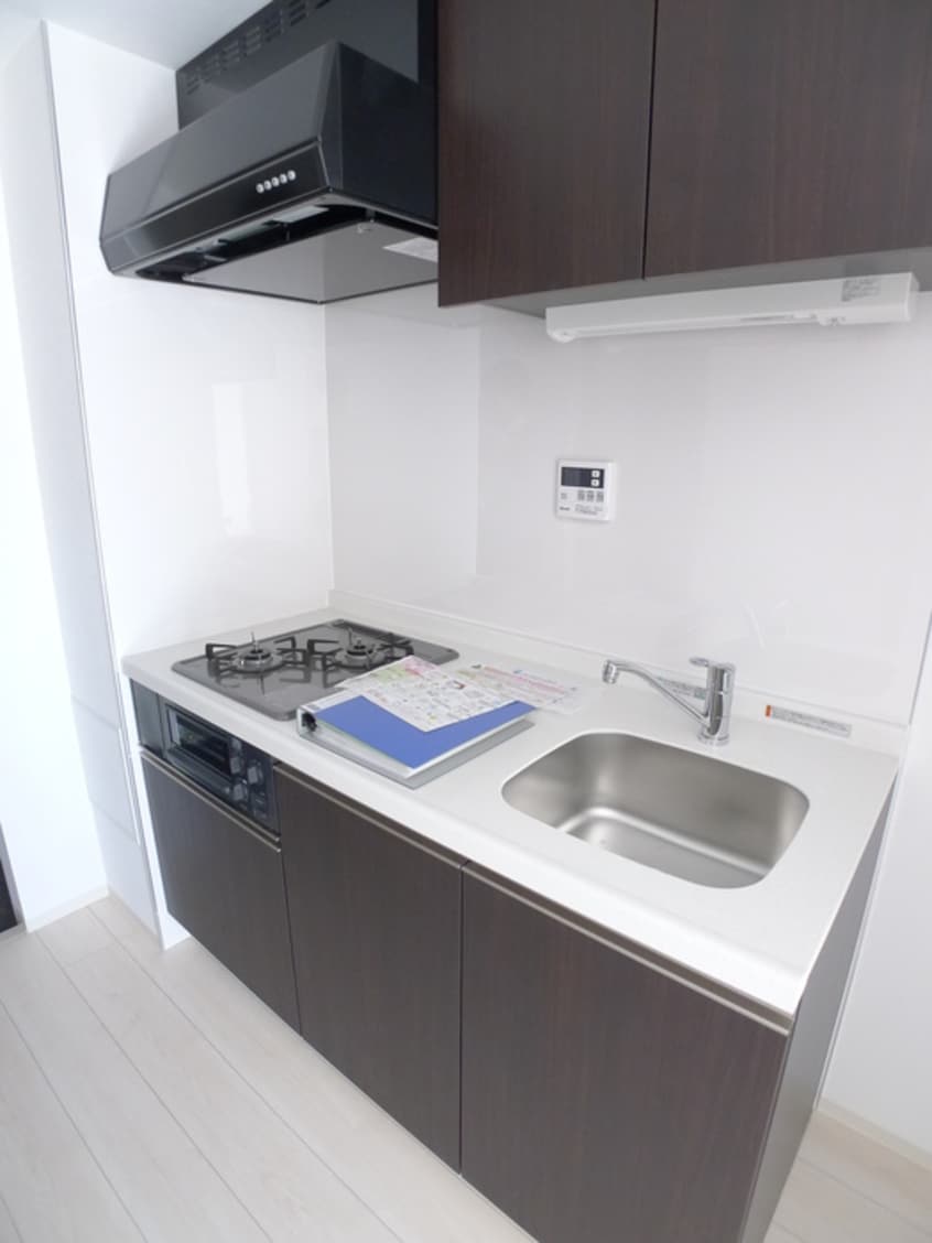 キッチン Ｃｒｅｓｔ　Ｍａｂａｓｈｉ