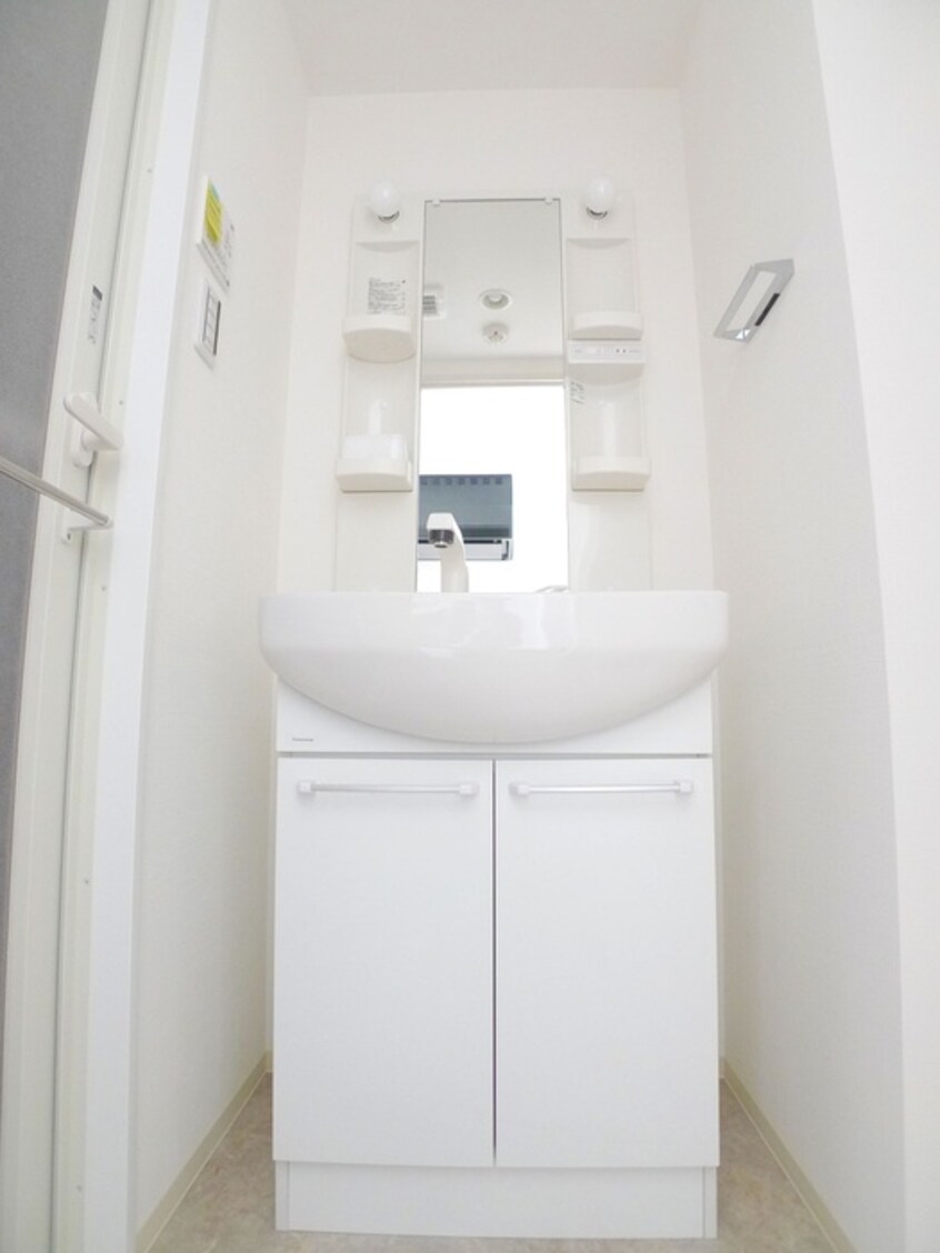 洗面 Ｃｒｅｓｔ　Ｍａｂａｓｈｉ