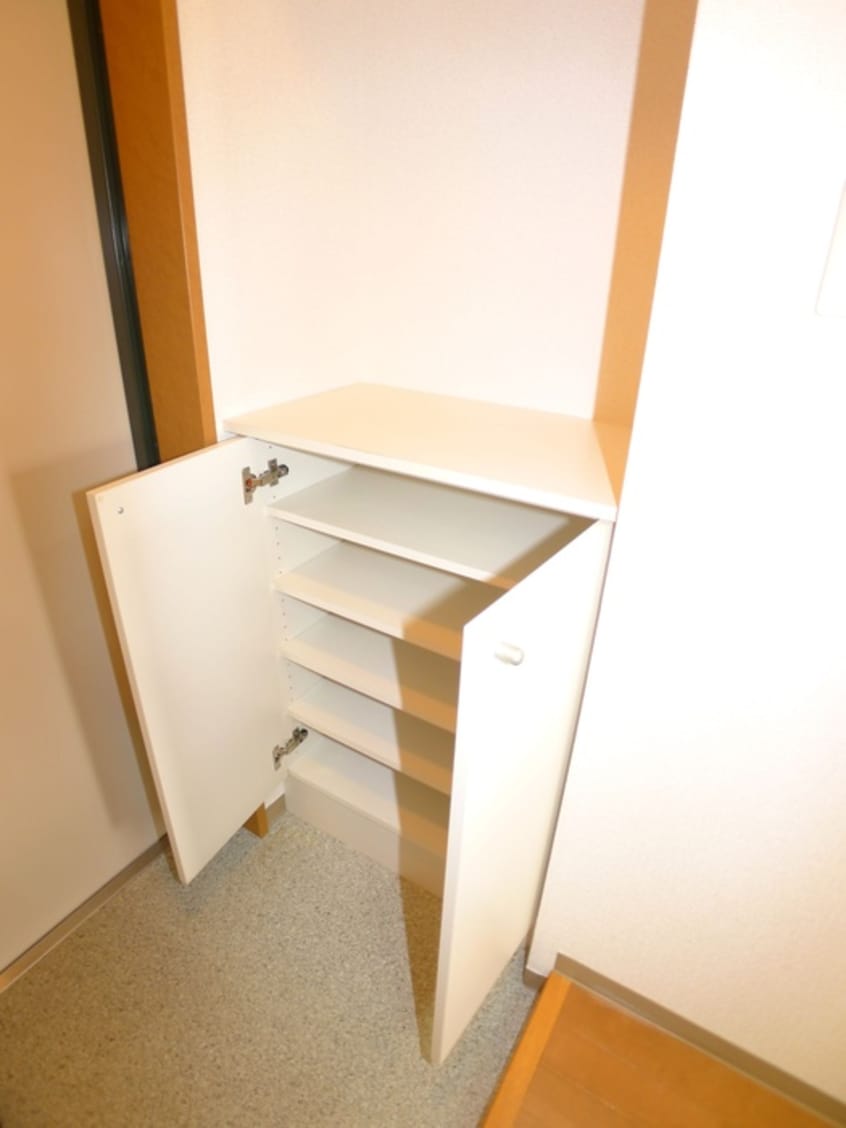 靴箱 フレア堀江